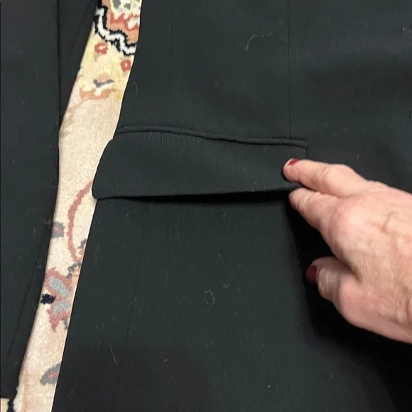 Armani Collezioni Elegant fitted Black Blazer - Picture 3 of 6